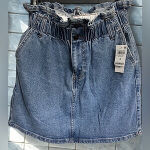Stylish Blue Denim Mini Skirt